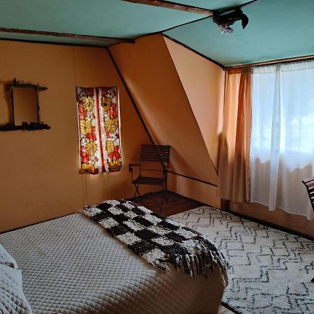 Hosteria Huemules Puerto Guadal Bagian luar foto