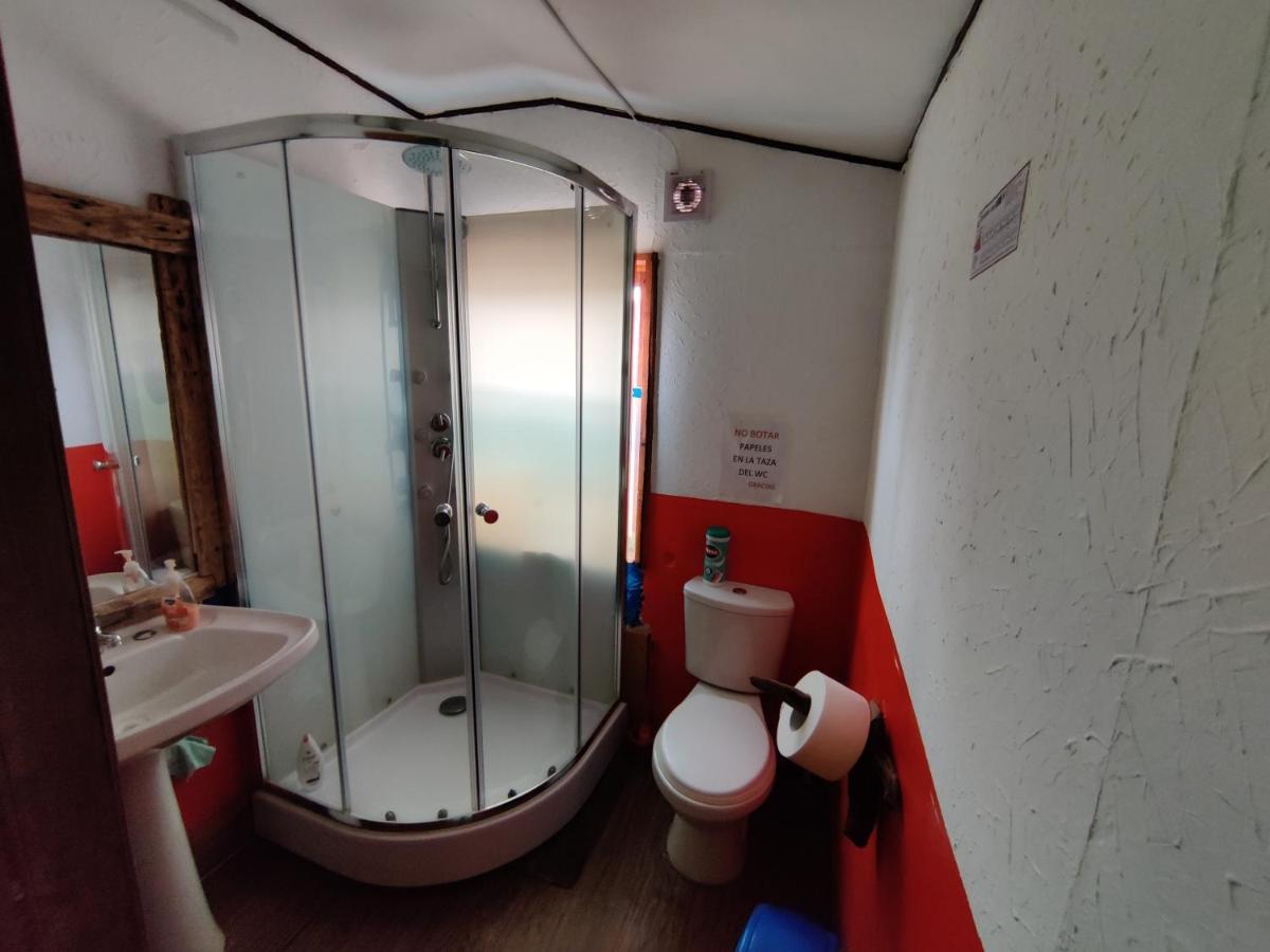 Hosteria Huemules Puerto Guadal Bagian luar foto