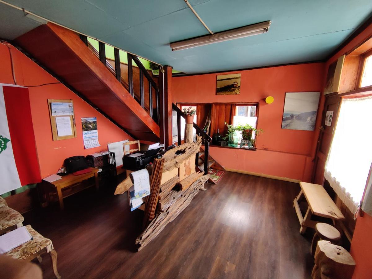 Hosteria Huemules Puerto Guadal Bagian luar foto