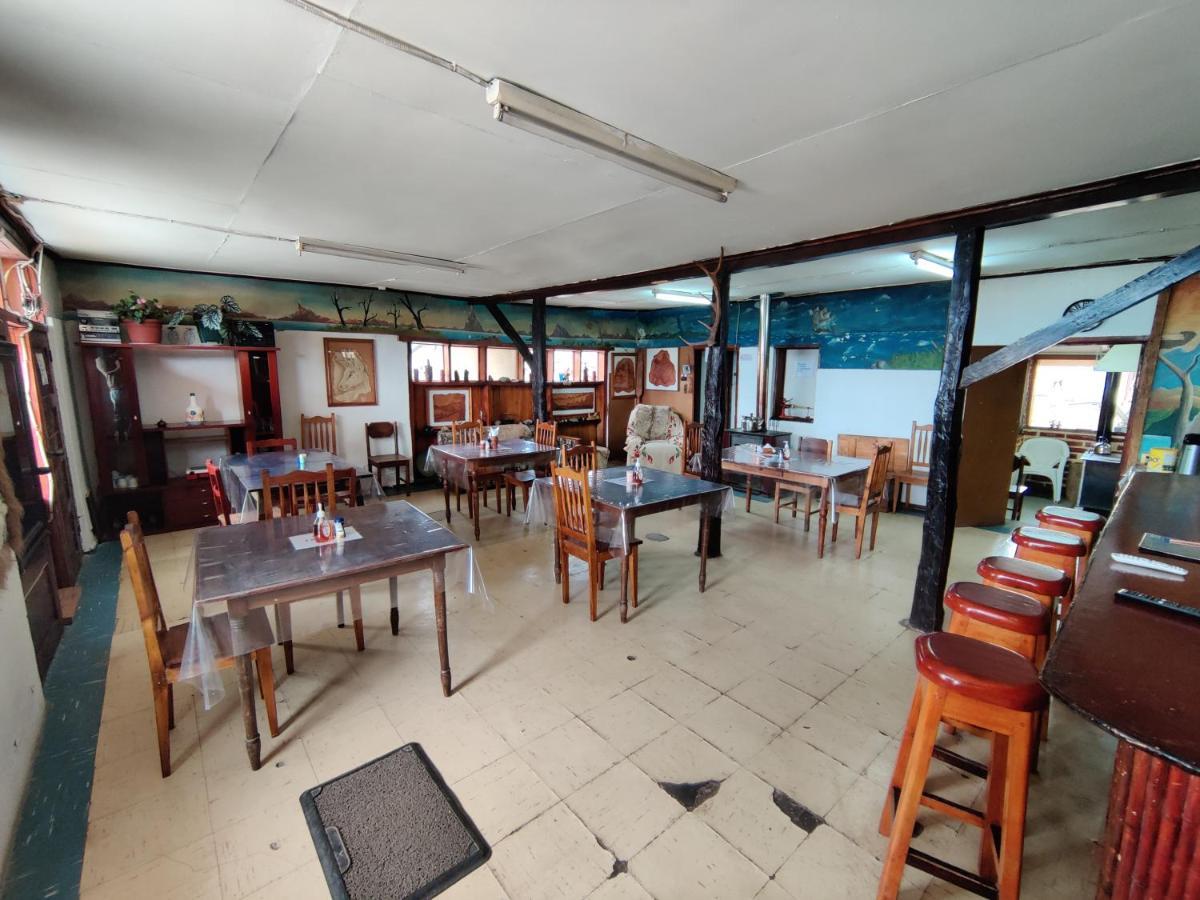 Hosteria Huemules Puerto Guadal Bagian luar foto